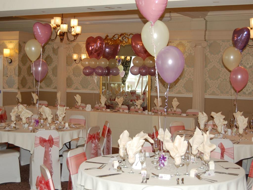 Lion And Swan Hotel Конглтон Экстерьер фото