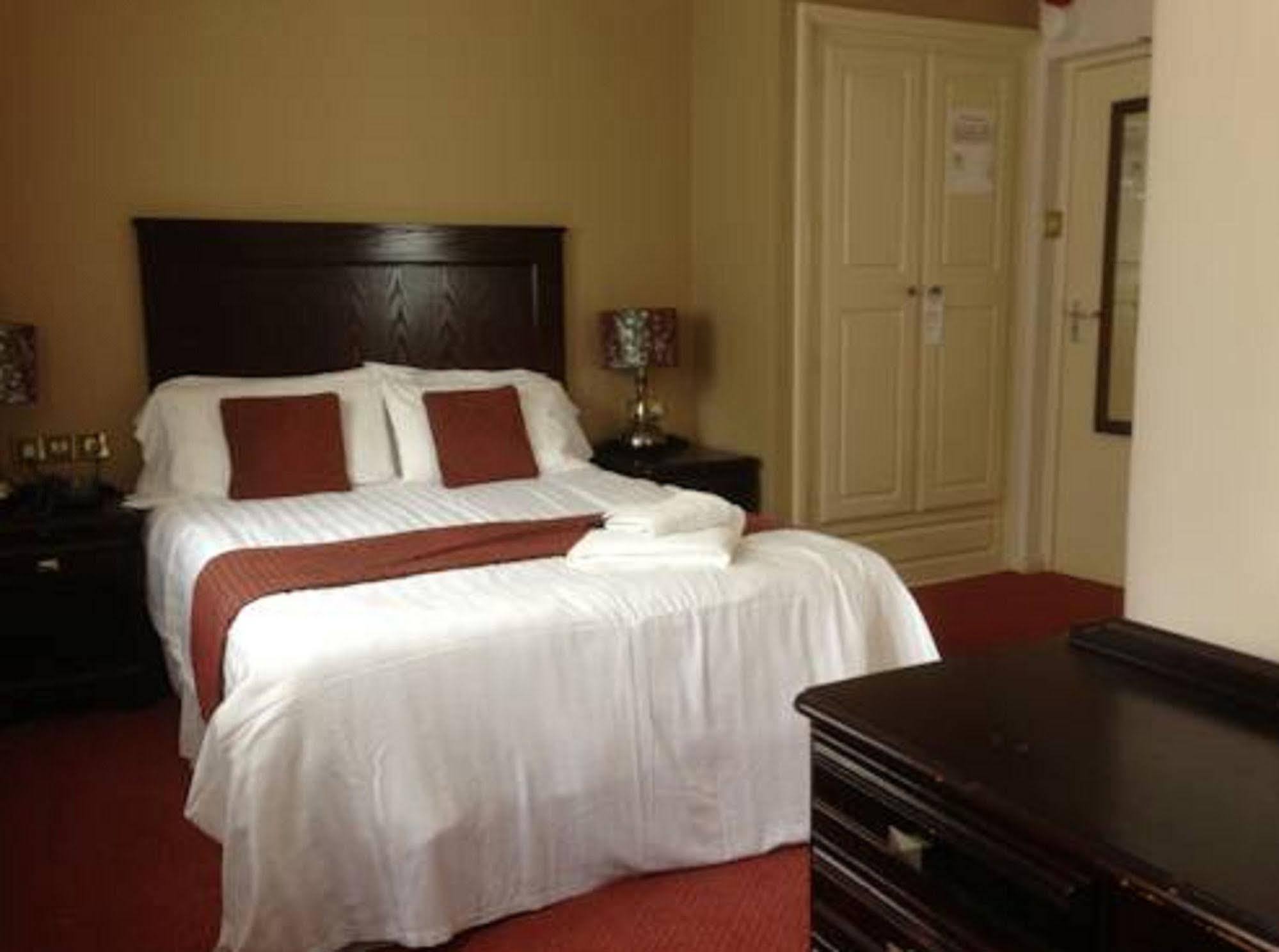 Lion And Swan Hotel Конглтон Экстерьер фото