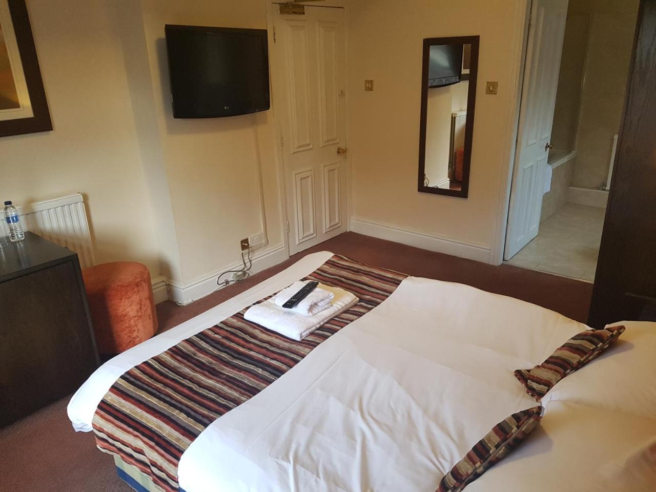 Lion And Swan Hotel Конглтон Номер фото